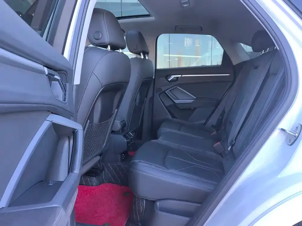 Audi Q3 Sportback 2023 из CN, фото 4