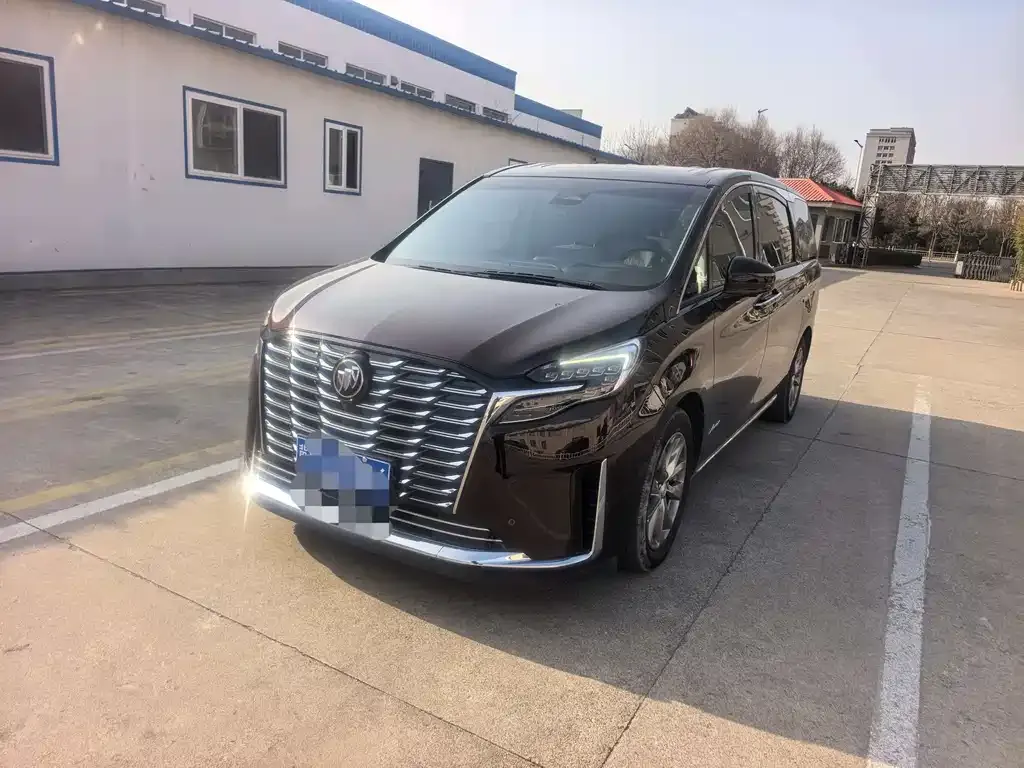 Buick GL8 2023 из CN, фото 1