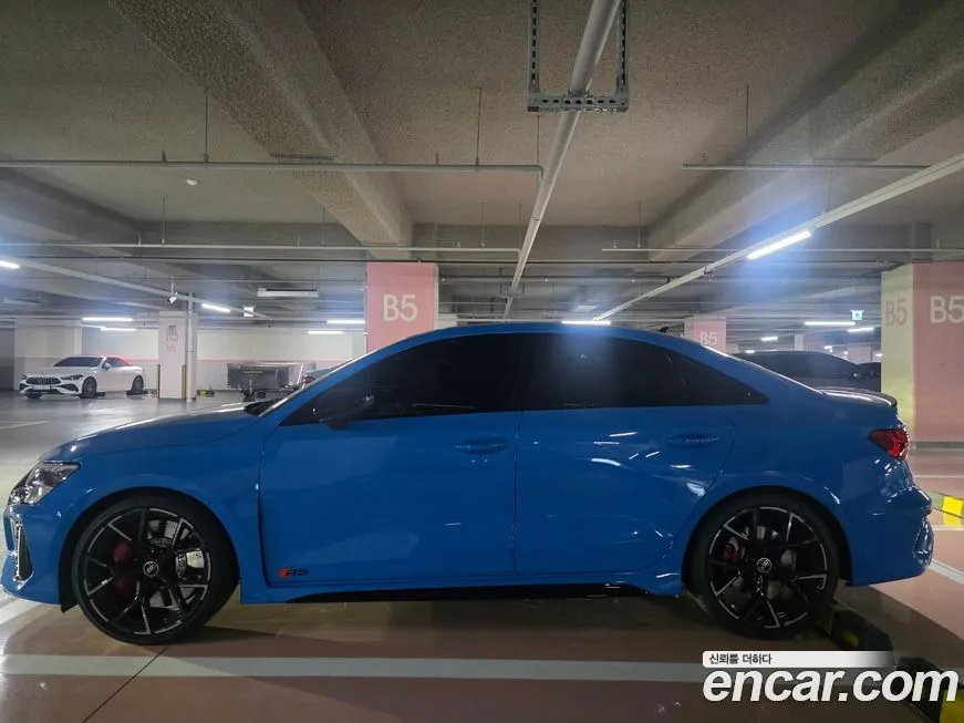 Audi RS3 2024 из KR, фото 5