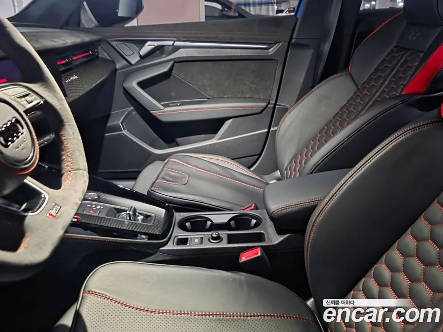 Audi RS3 2024 из KR, фото 7