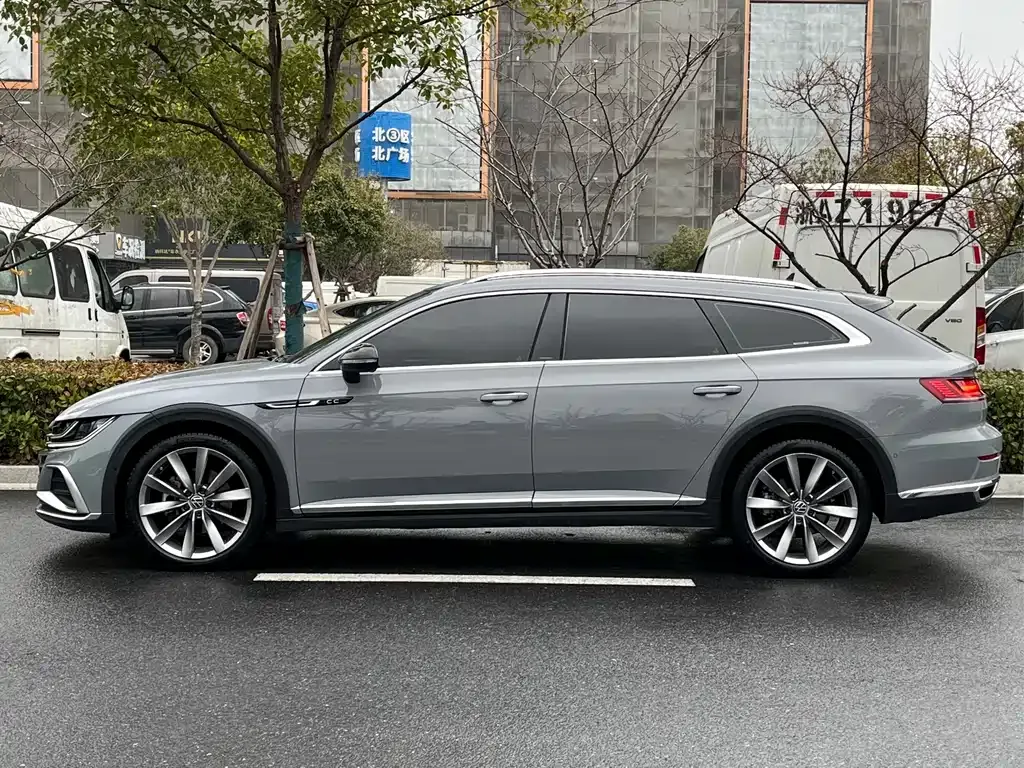 Volkswagen CC 2023 из CN, фото 6