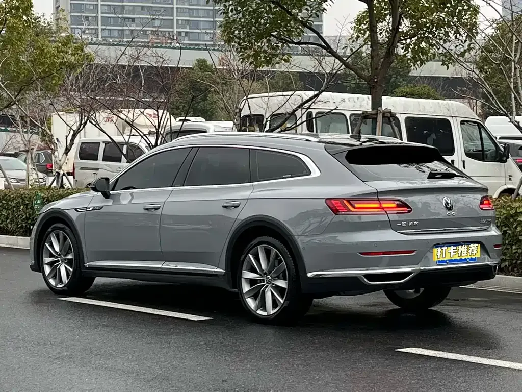 Volkswagen CC 2023 из CN, фото 10