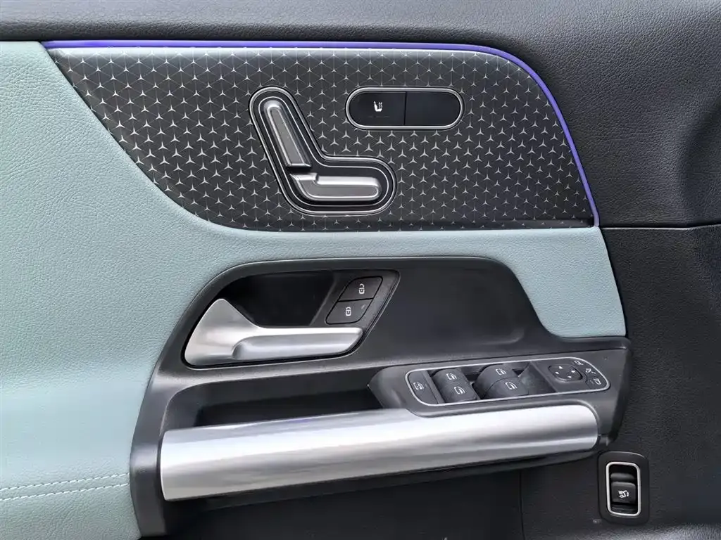 Mercedes-Benz EQA 2025 из CN, фото 3