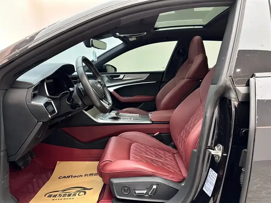 Audi A7L 2024 из CN, фото 4