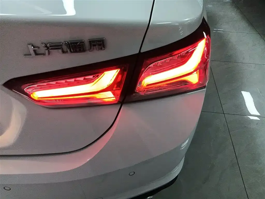 Chevrolet Malibu XL 2022 из CN, фото 2
