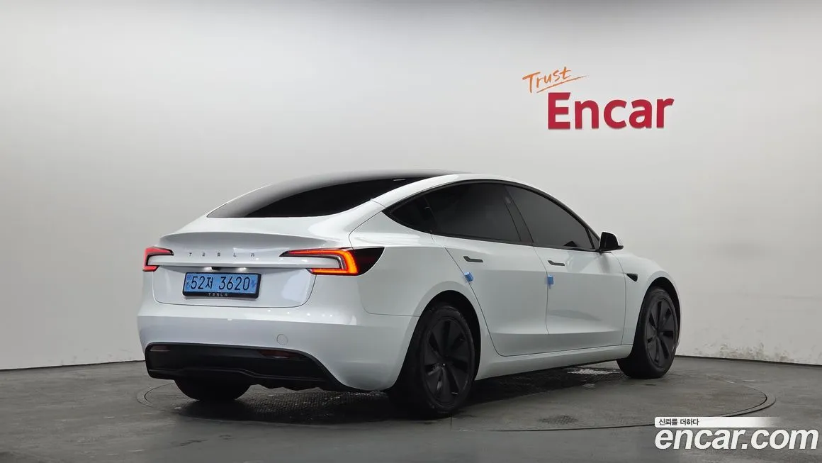 Tesla Model 3 — фото 3