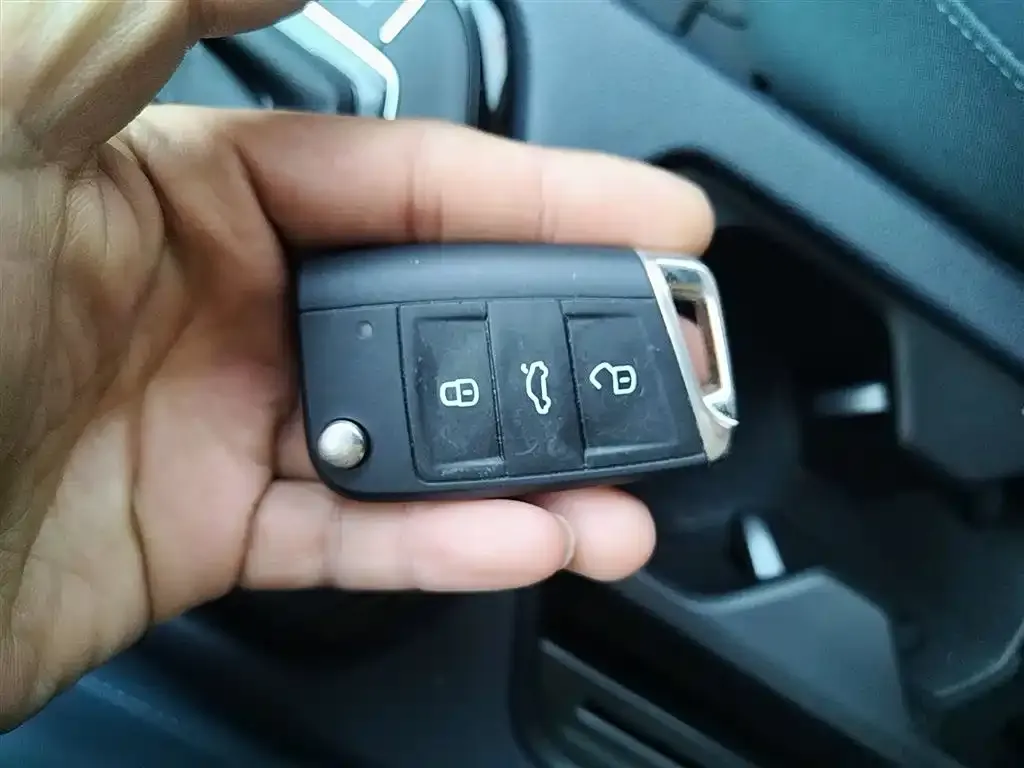 Volkswagen Tharu 2024 из CN, фото 8