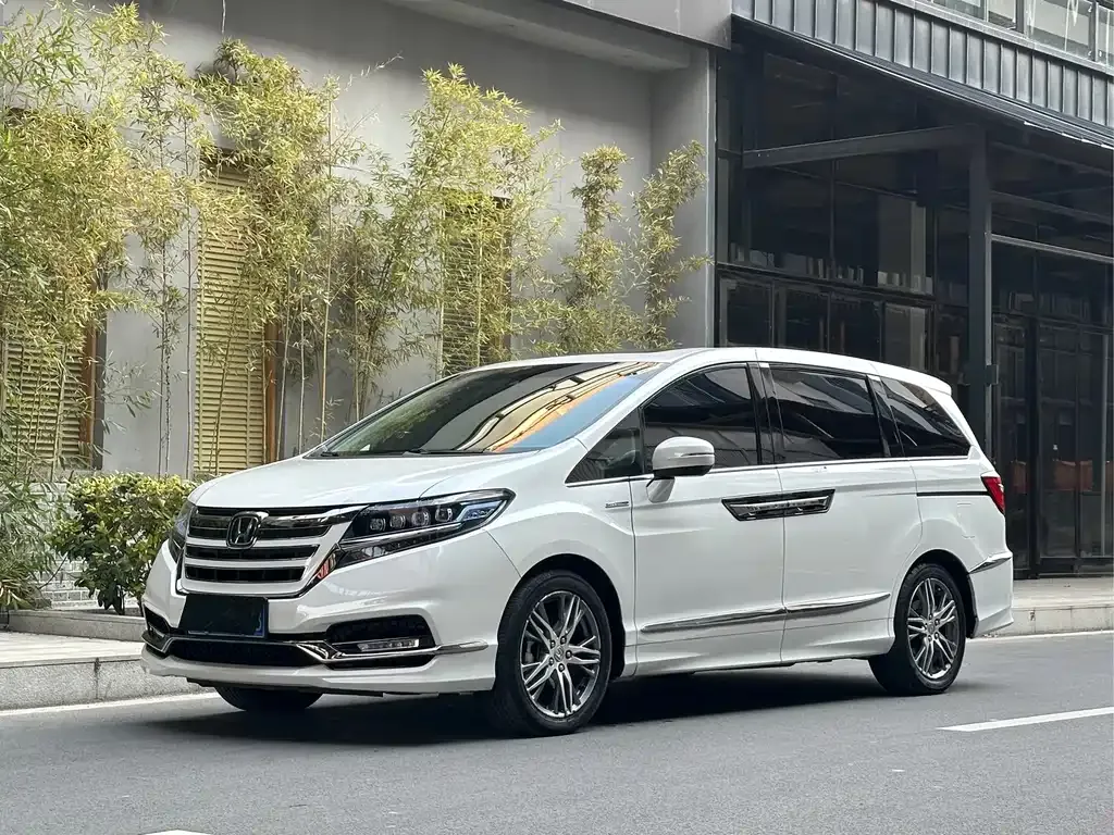 Honda Elysion 2021 из CN, фото 1