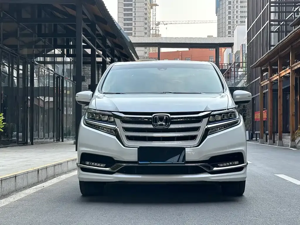 Honda Elysion 2021 из CN, фото 6