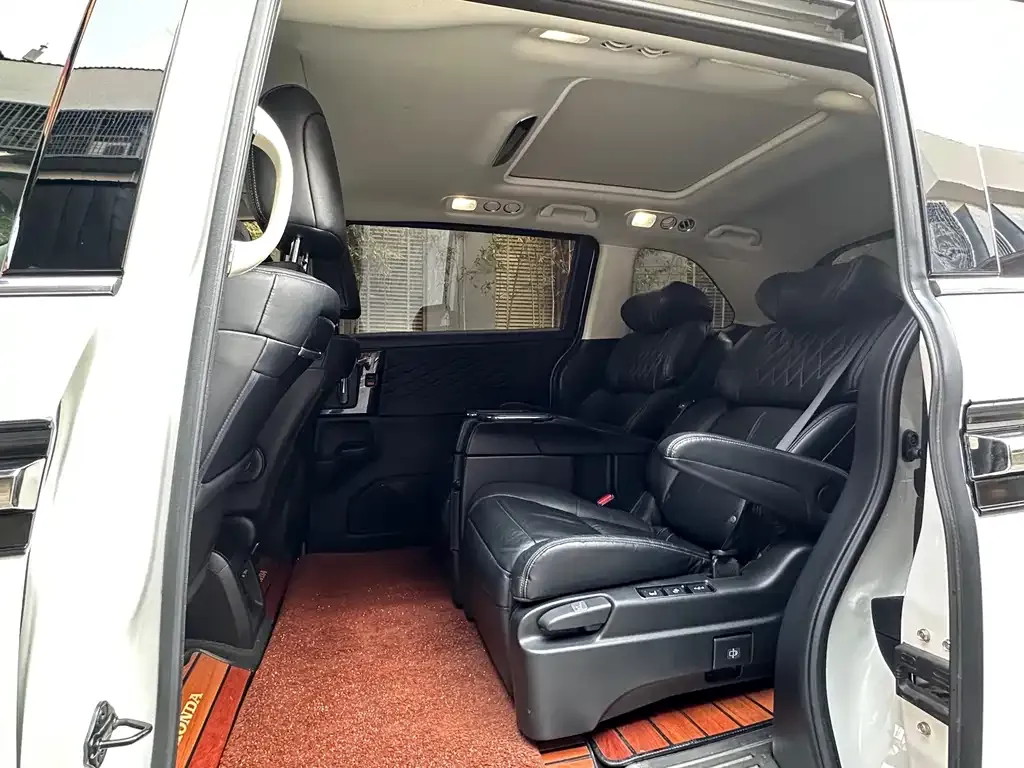 Honda Elysion 2021 из CN, фото 2