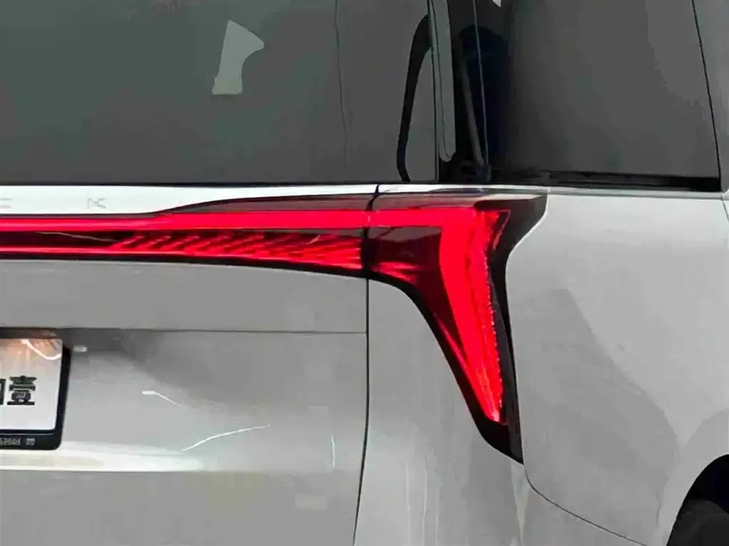 Buick Century 2025 из CN, фото 5