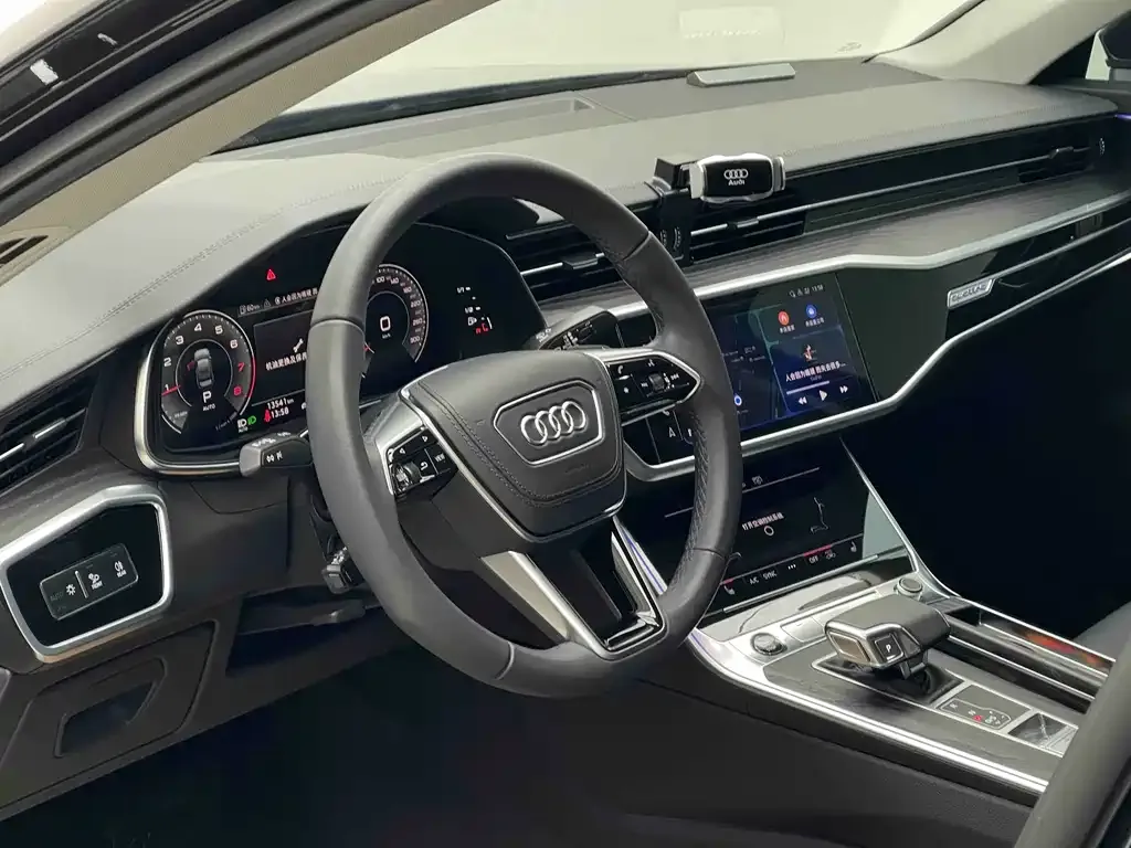 Audi A6L — фото 7
