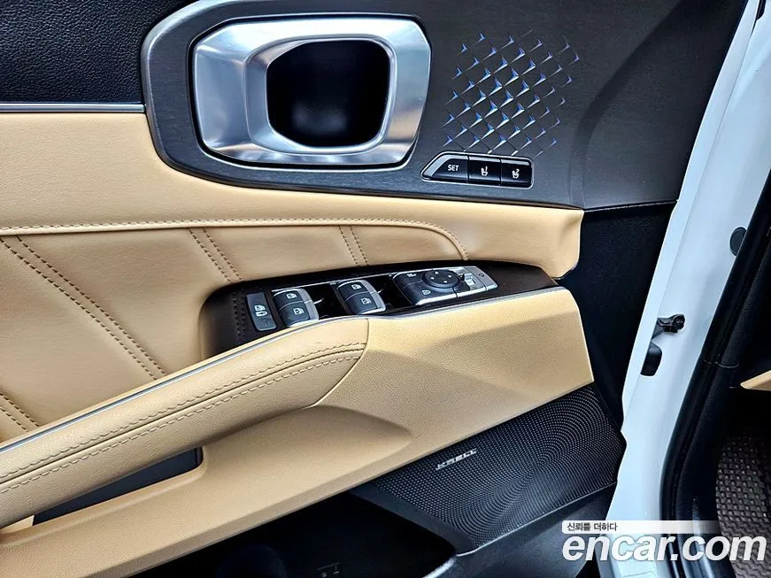 Kia Sorento — фото 10