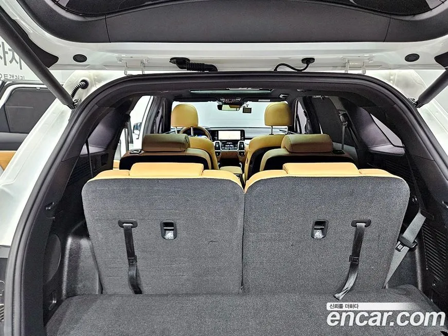 Kia Sorento — фото 7