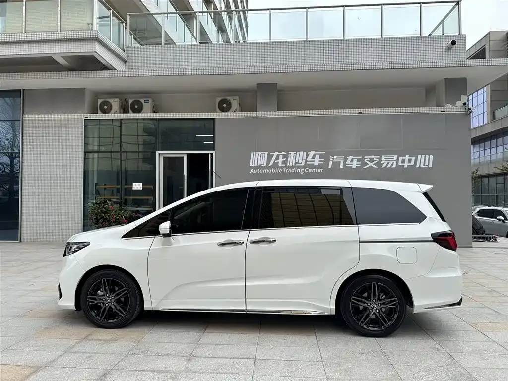 Honda Odyssey 2022 из CN, фото 5