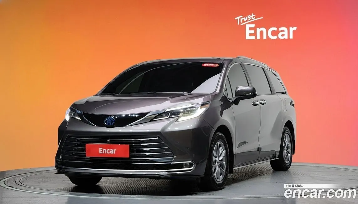 Toyota Sienna 2022 из KR, фото 1