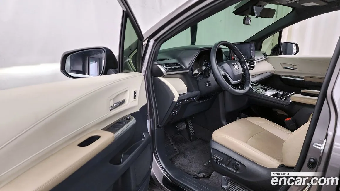 Toyota Sienna 2022 из KR, фото 4