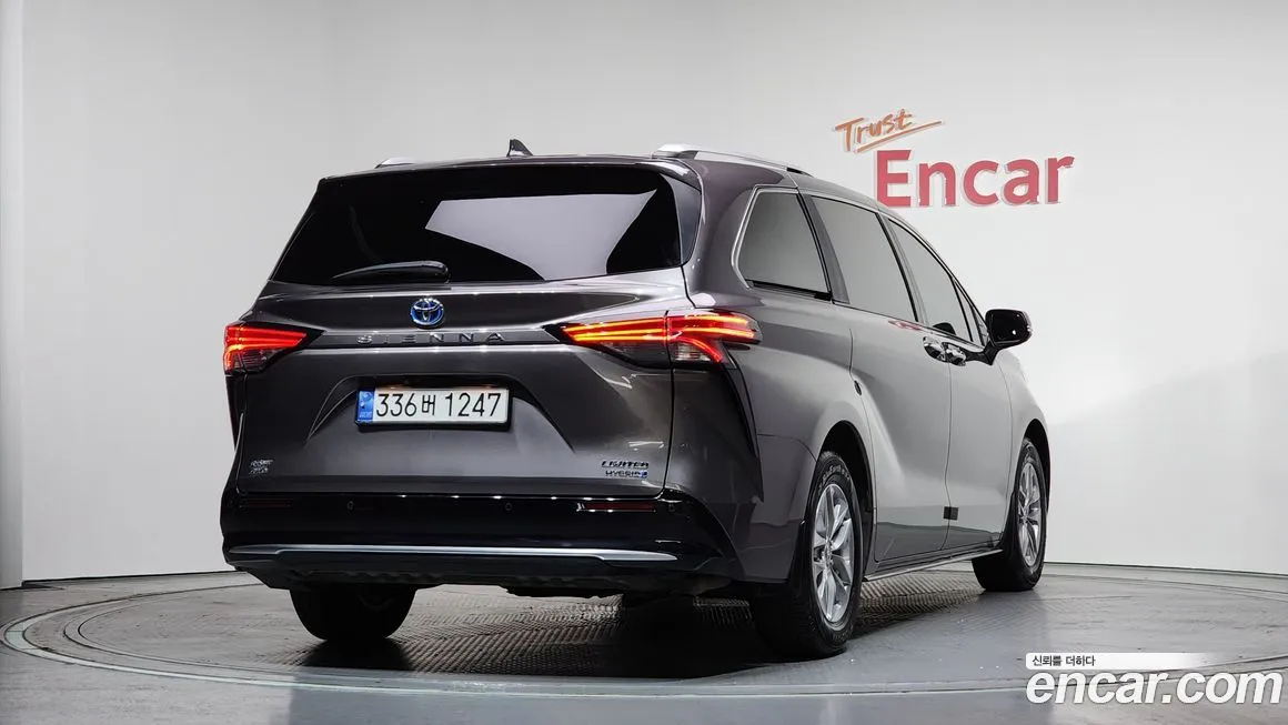 Toyota Sienna 2022 из KR, фото 2