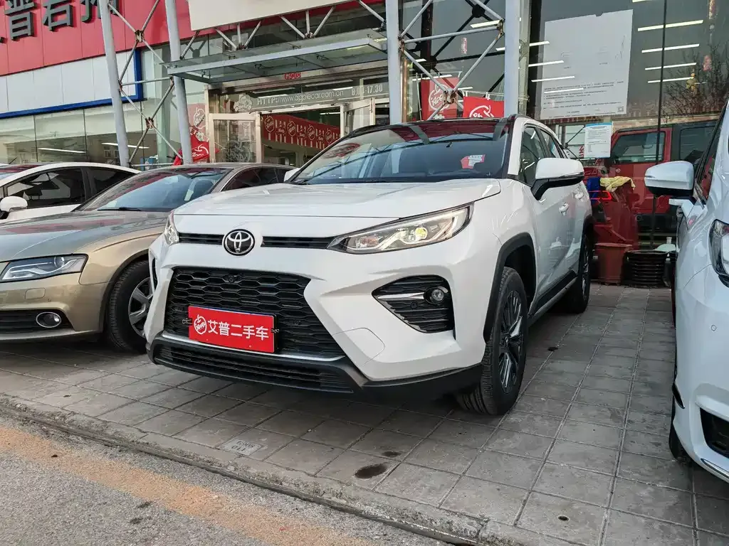 Toyota Wildlander — фото 1
