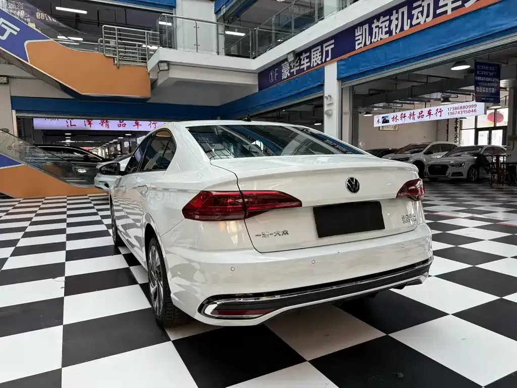 Volkswagen Bora 2022 из CN, фото 10