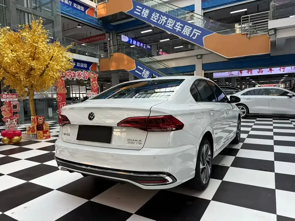 Volkswagen Bora 2022 из CN, фото 6