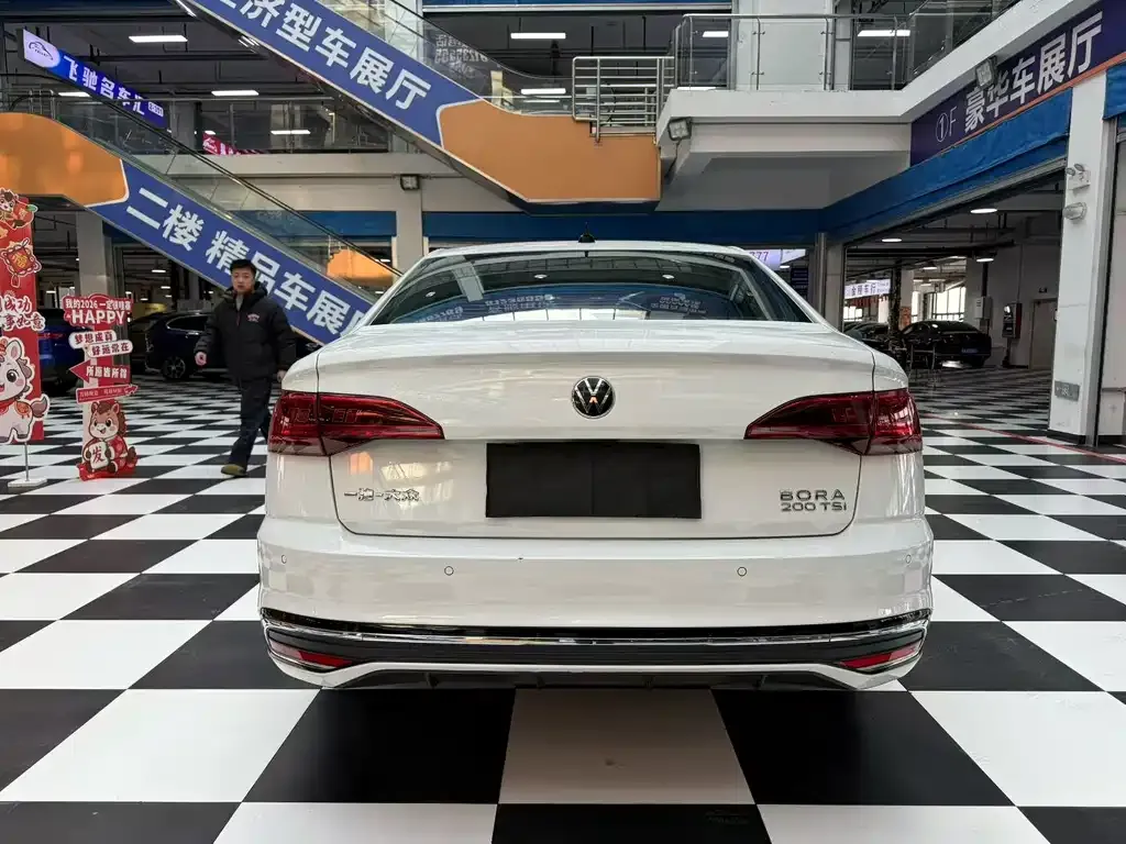 Volkswagen Bora 2022 из CN, фото 2