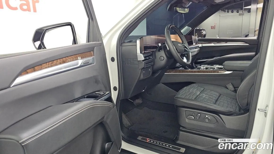 Cadillac Escalade 2025 из KR, фото 8