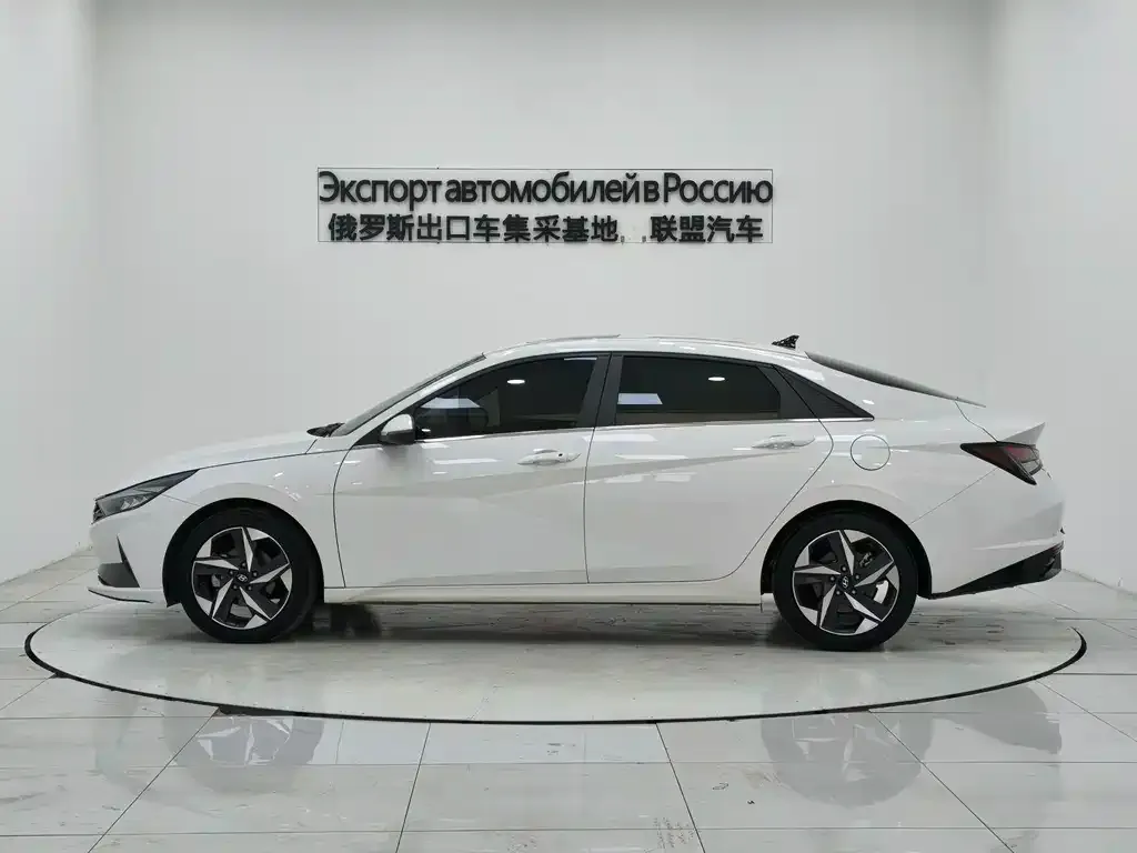 Hyundai Elantra 2022 из CN, фото 2