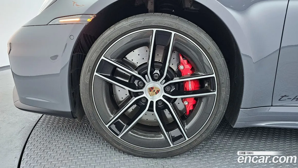 Porsche 911 2025 из KR, фото 3