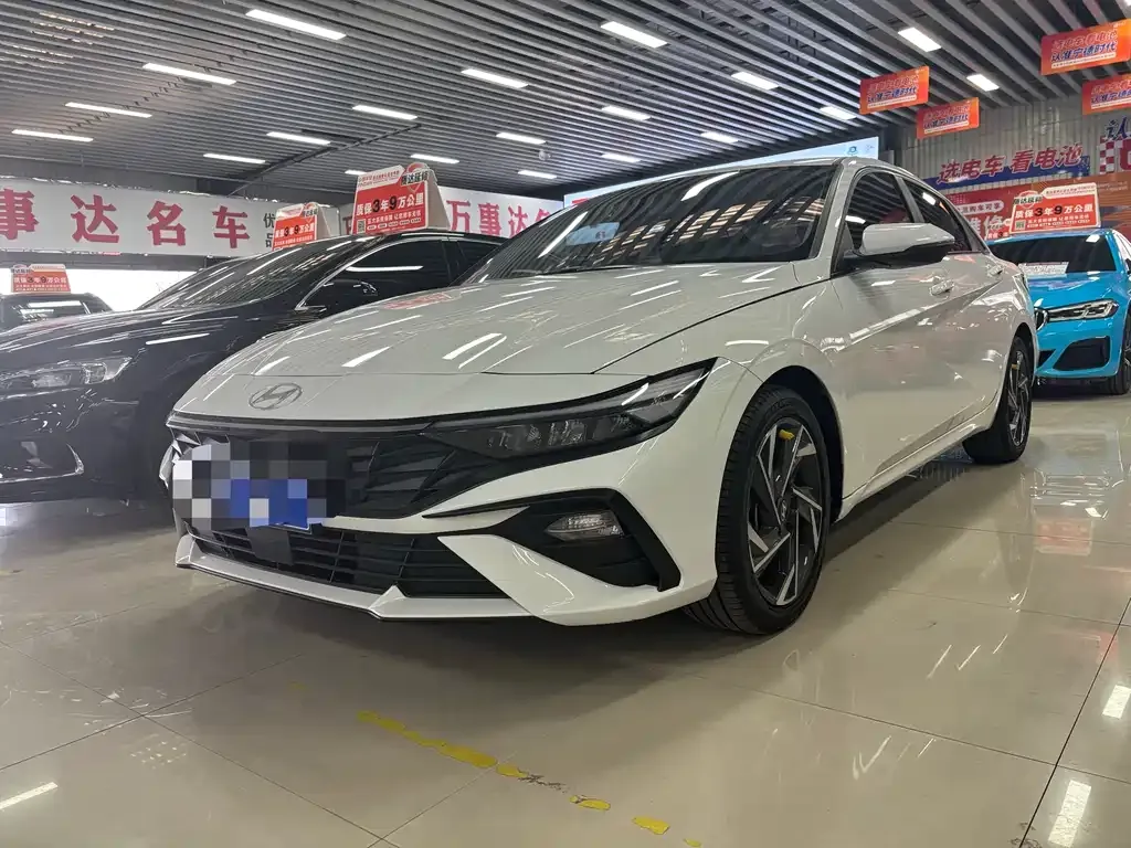 Hyundai Elantra 2024 из CN, фото 1