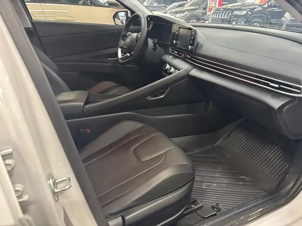 Hyundai Elantra 2024 из CN, фото 6