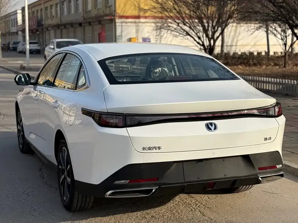 Changan Eado 2025 из CN, фото 5