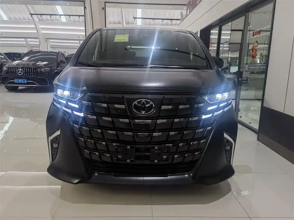 Toyota Alphard 2026 из CN, фото 10