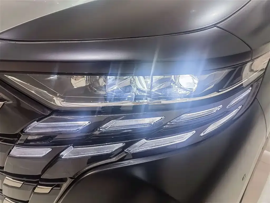 Toyota Alphard 2026 из CN, фото 7