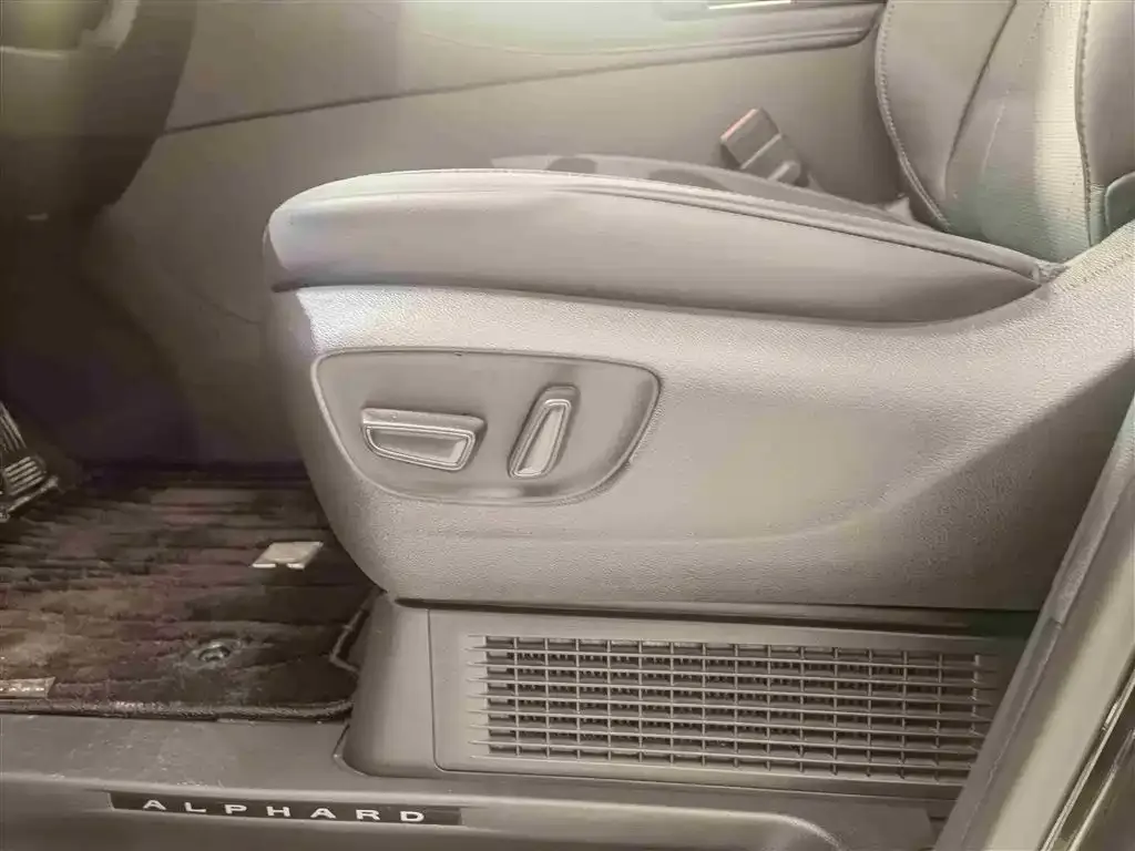 Toyota Alphard 2026 из CN, фото 5