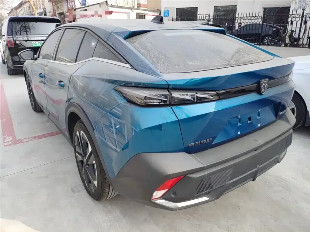 Peugeot 408X 2023 из CN, фото 4