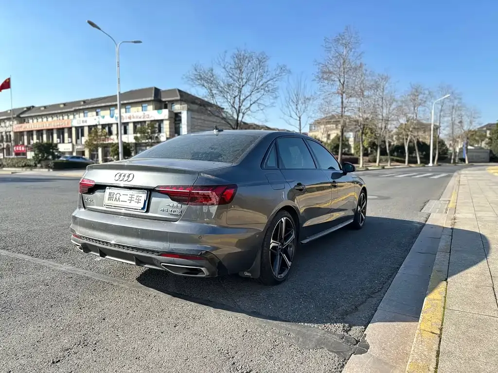 Audi A4L 2022 из CN, фото 7