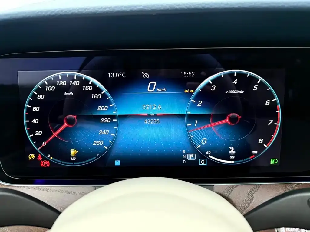 Mercedes-Benz E-Class 2023 из CN, фото 2