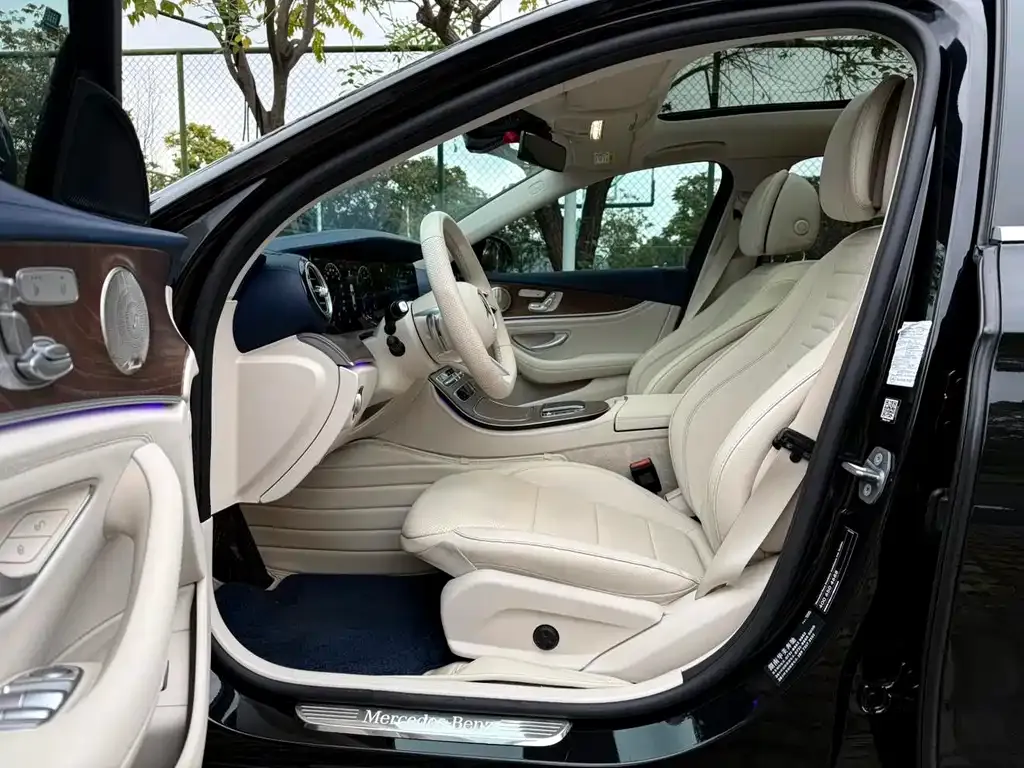 Mercedes-Benz E-Class 2023 из CN, фото 8