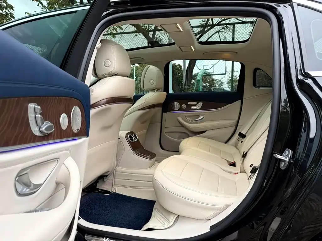 Mercedes-Benz E-Class 2023 из CN, фото 10