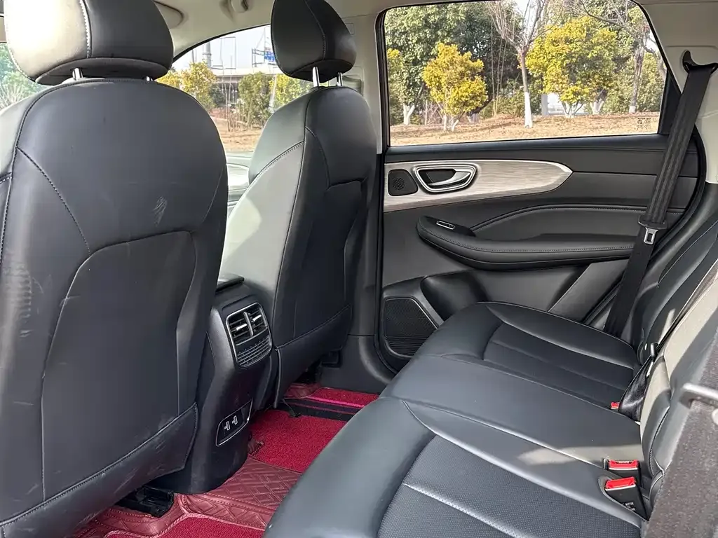 Roewe RX5 2025 из CN, фото 2