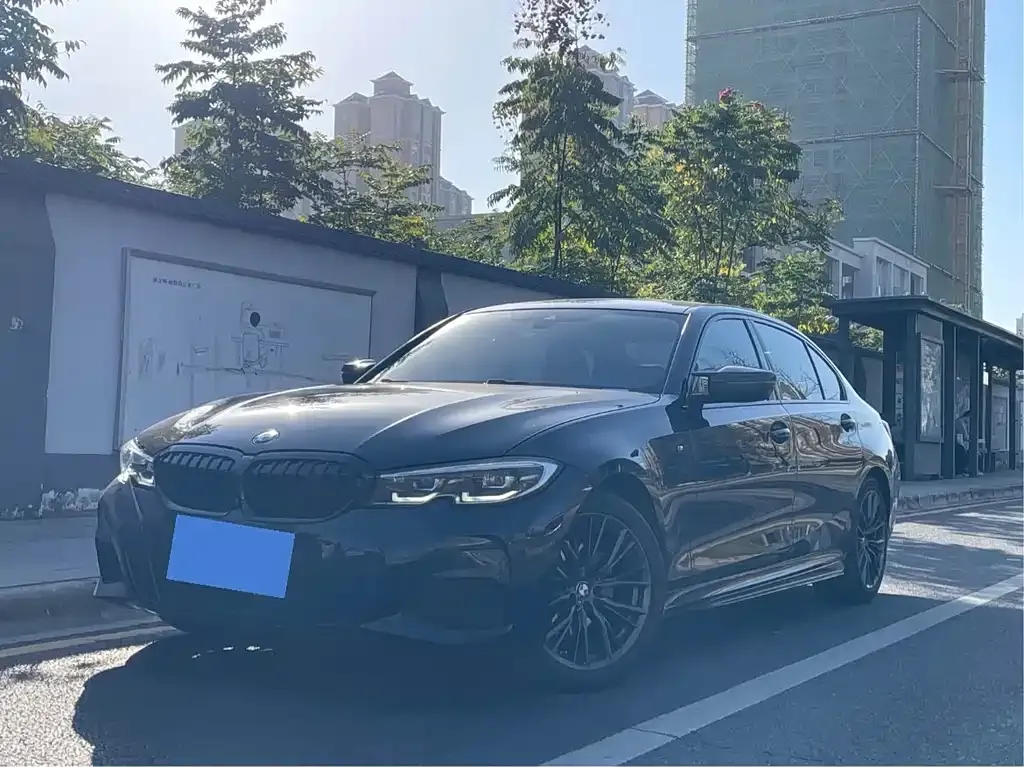 BMW 3 Series 2021 из CN, фото 1