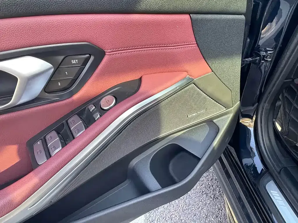 BMW 3 Series 2021 из CN, фото 10