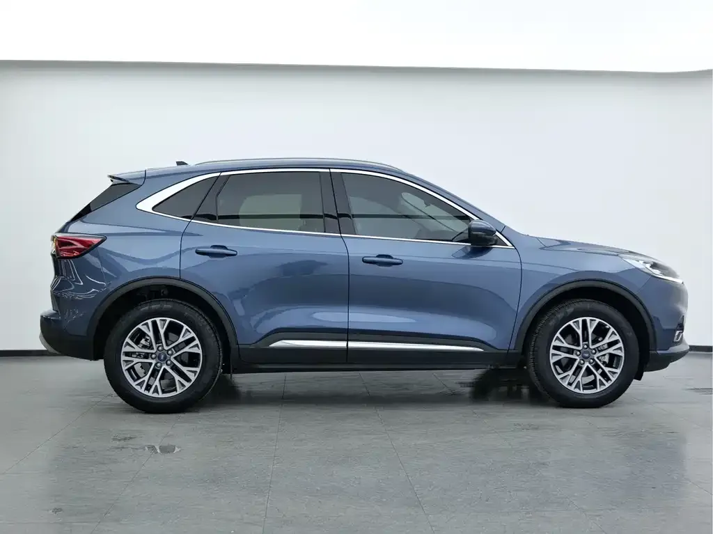 Ford Escape 2022 из CN, фото 9