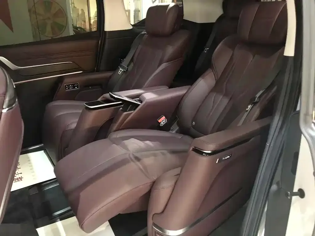 Buick Century 2023 из CN, фото 6