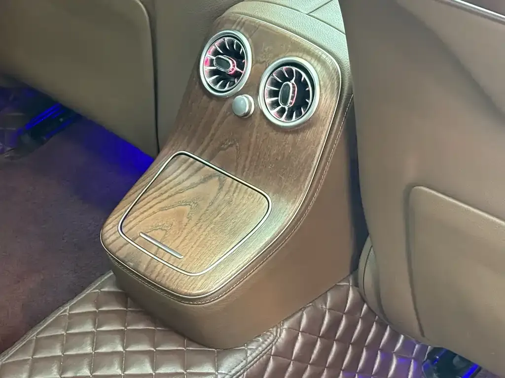 Mercedes-Benz E-Class 2022 из CN, фото 9