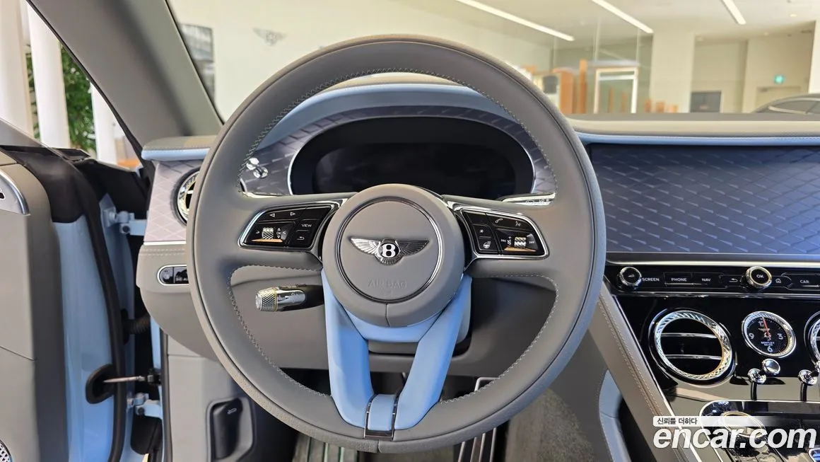 Bentley Continental 2025 из KR, фото 4