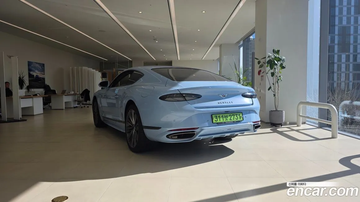 Bentley Continental 2025 из KR, фото 3