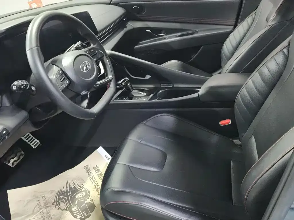 Hyundai Elantra 2022 из CN, фото 10