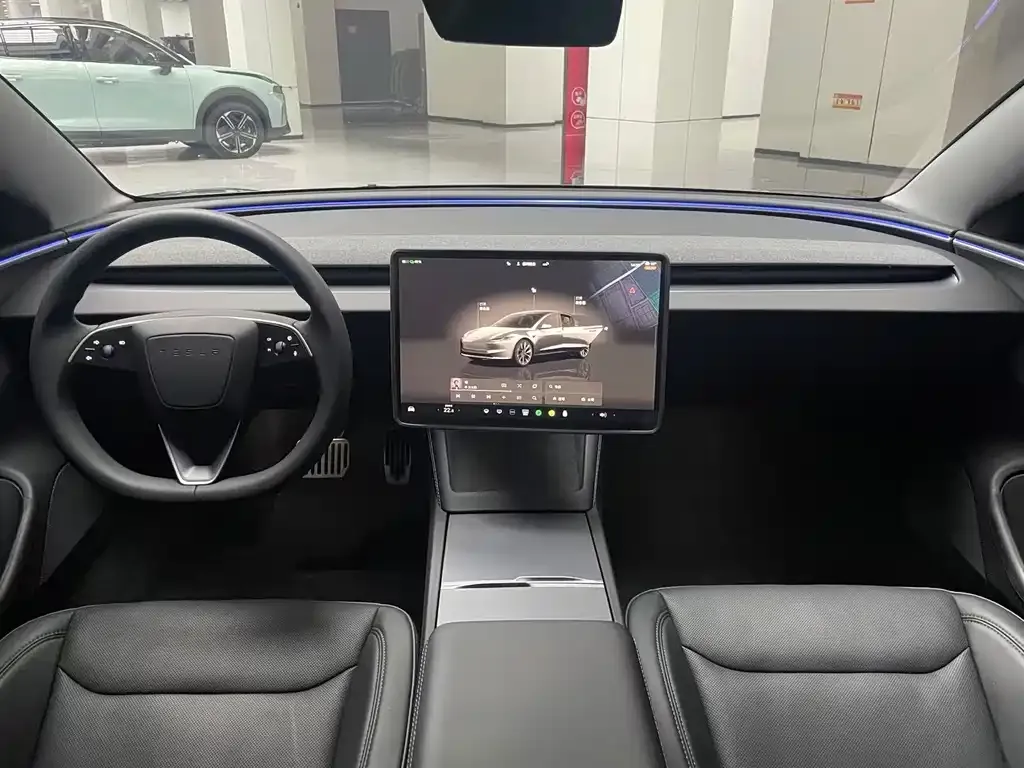 Tesla Model 3 — фото 5